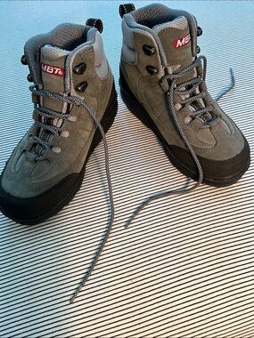 MBT hiking style boots. Rocker sole US4.5 size